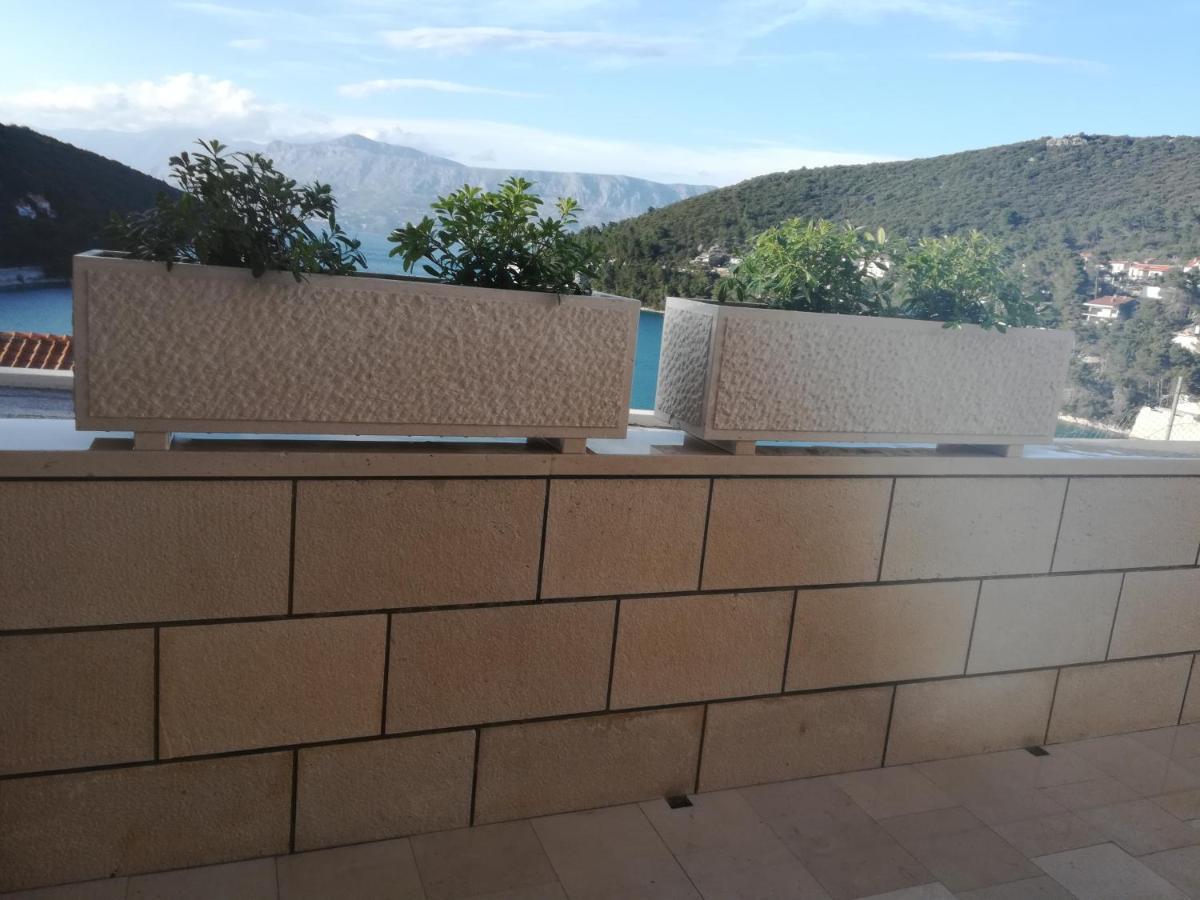 Apartman Ruzica Pucisca Exterior photo
